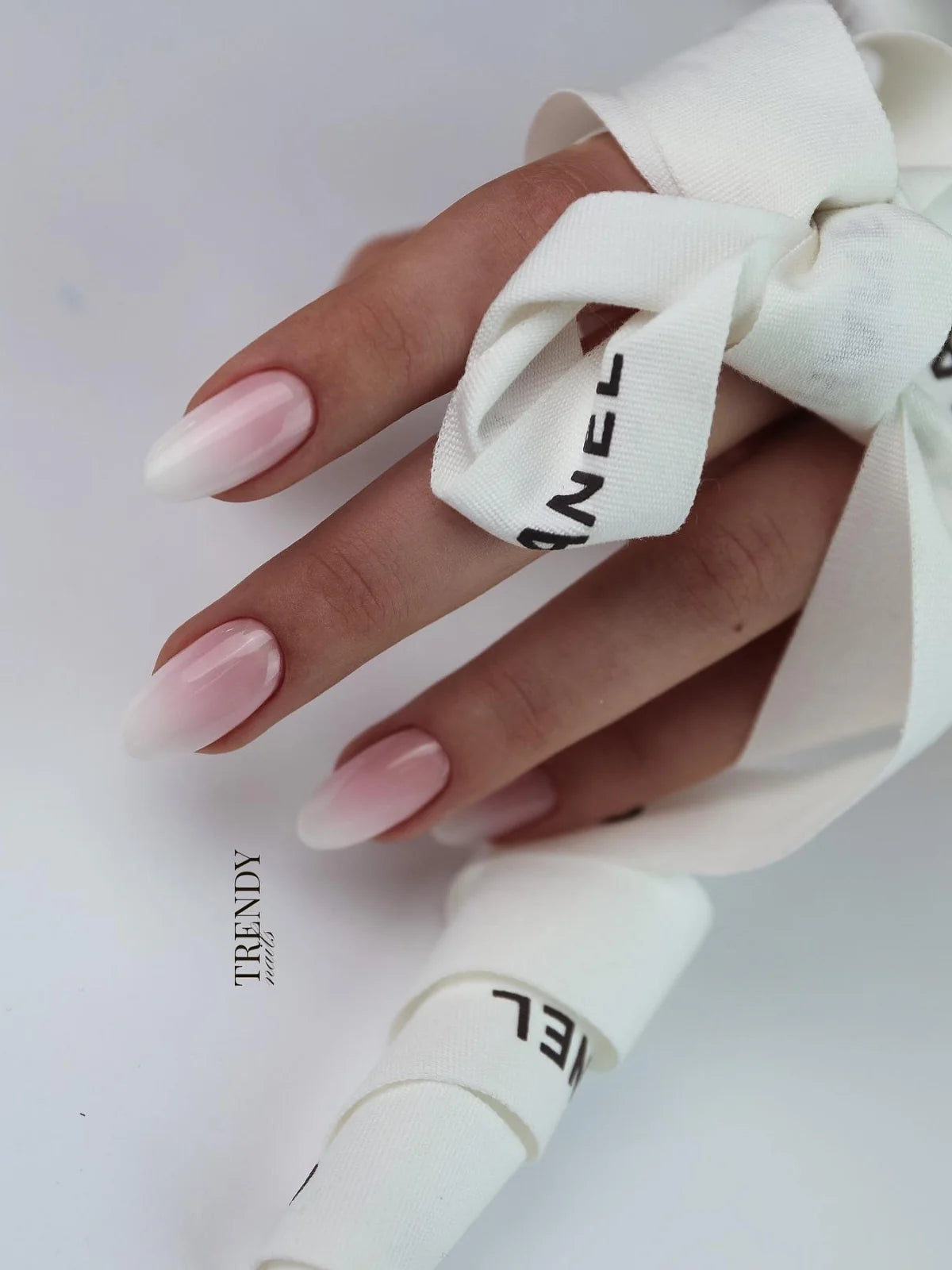 TrendyNails - Builder Gel in a bottle Cosmopolitan, 15 ml