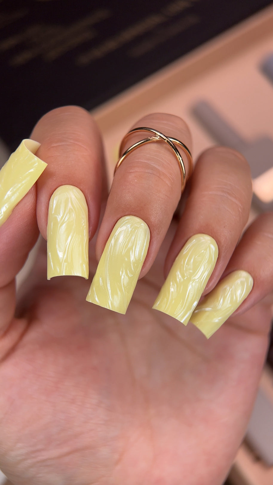 HeyLove Gel Polish Citron, 15 ml