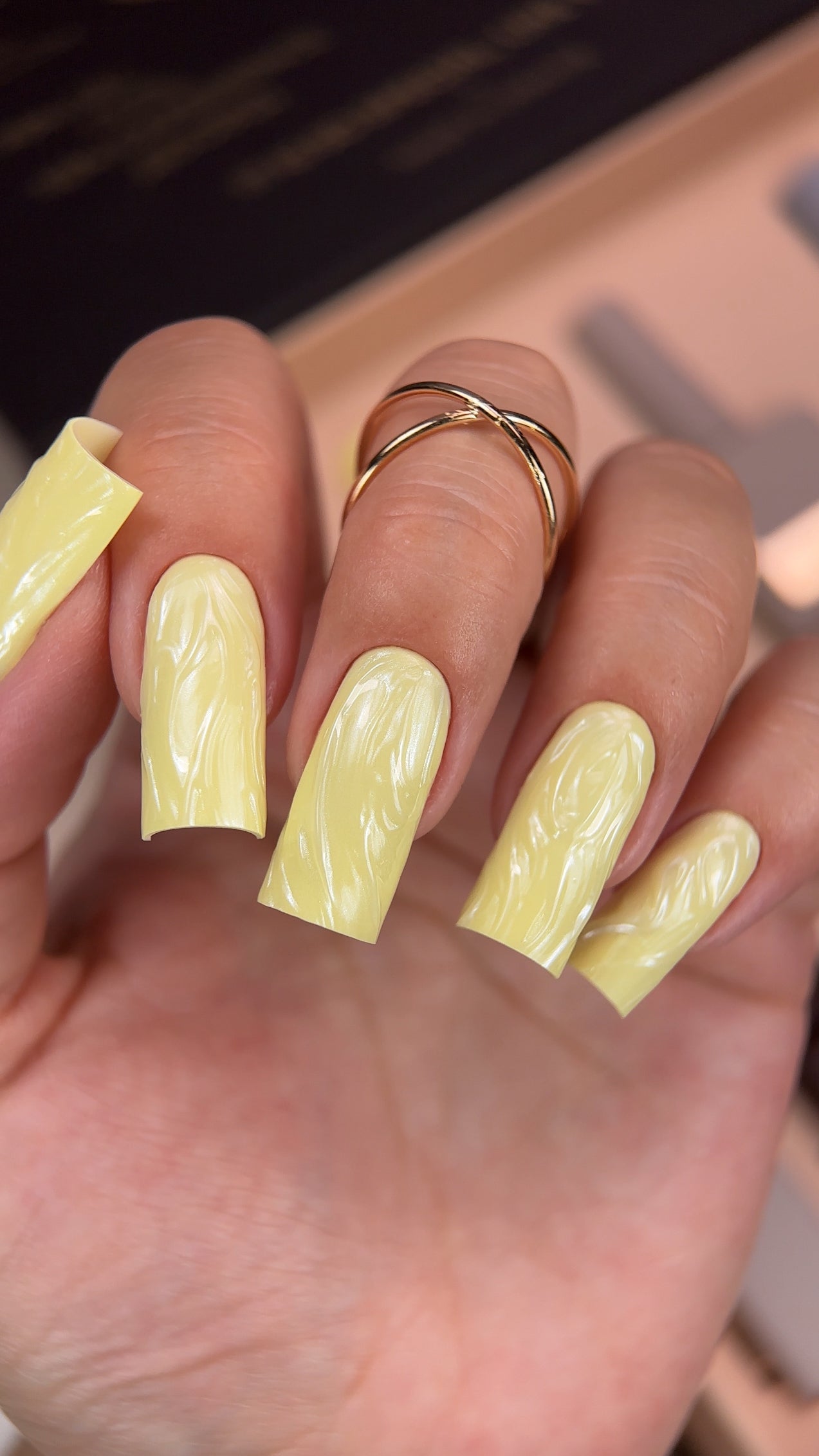 HeyLove Gel Polish Citron, 15 ml