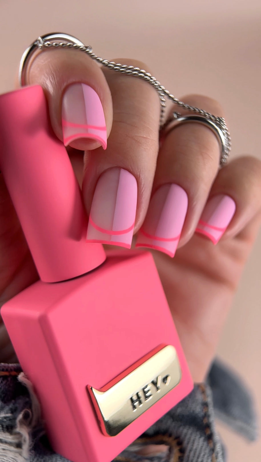 HeyLove Gel Polish - Fashion Fuchsia, 15 ml
