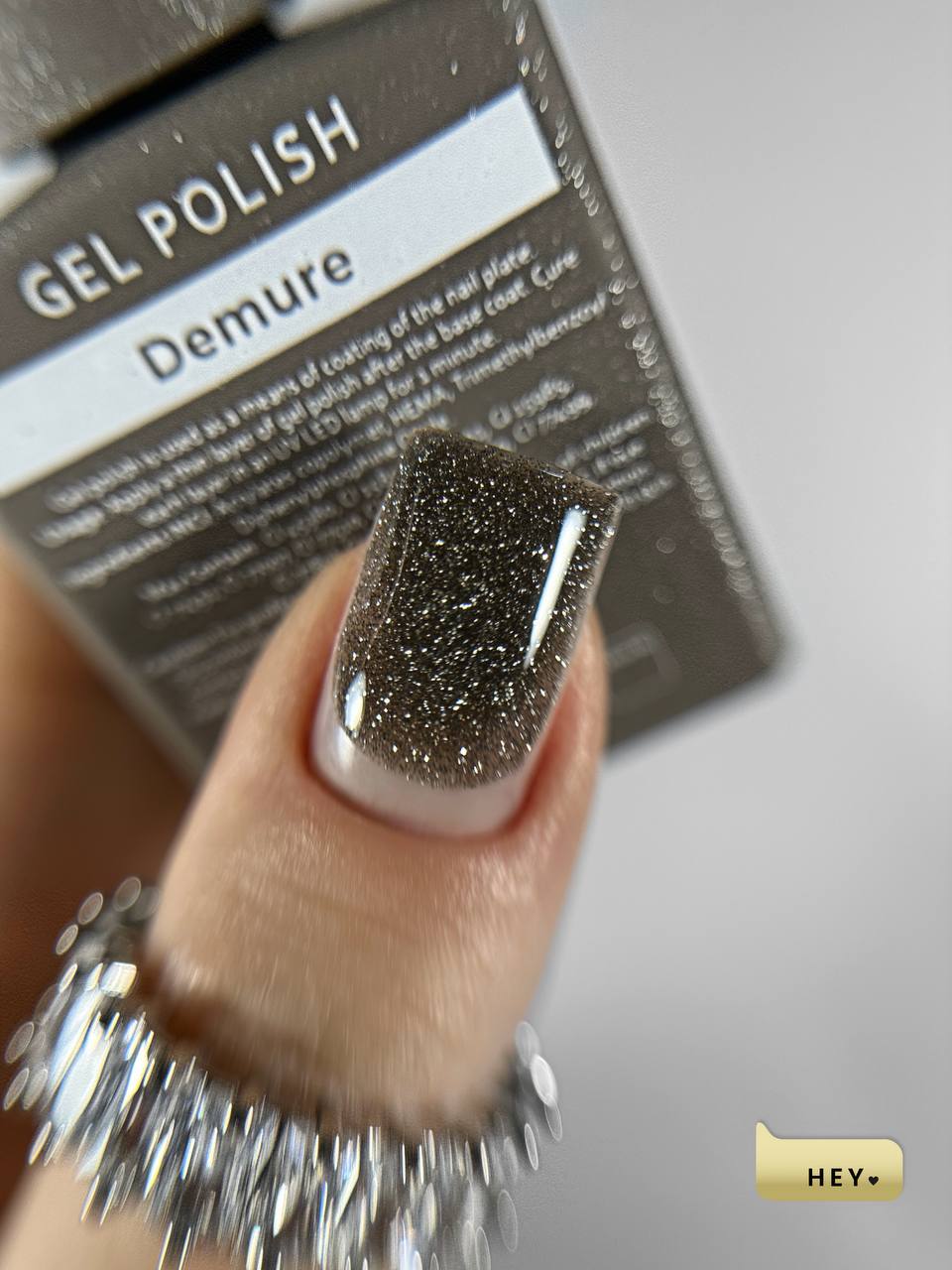HeyLove Gel Polish - Demure NYHED